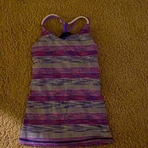 Ivivva tank size 7 *runs small